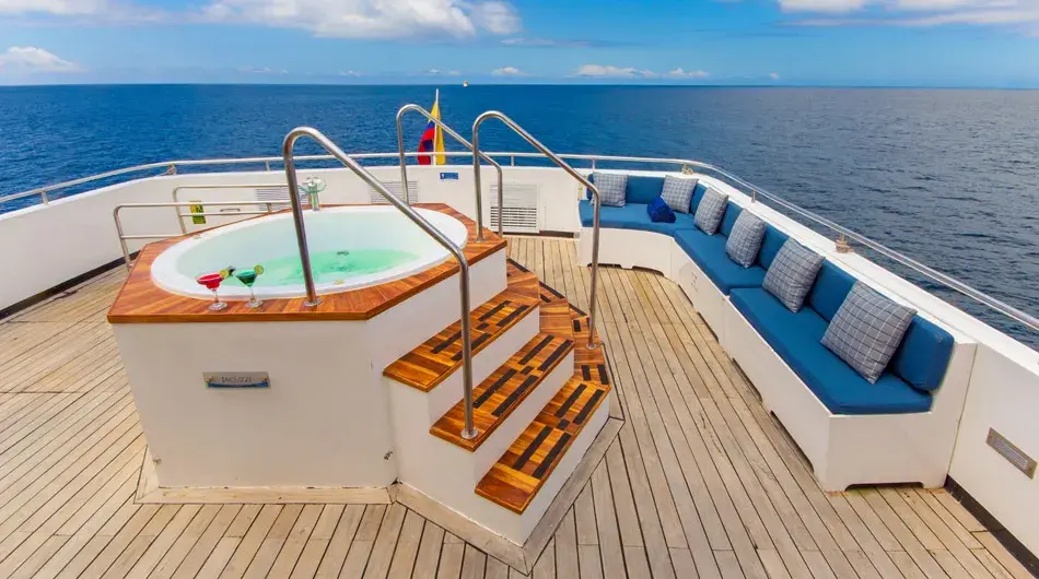 Jacuzzi onboard Calipso Galapagos Cruise ship