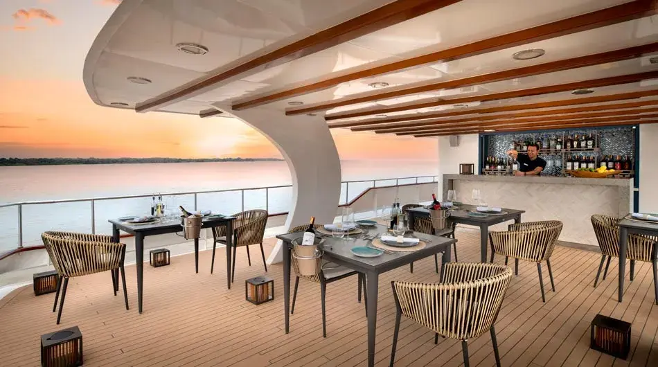 Galapagos Explorer Deck 3 Outdoor Dining